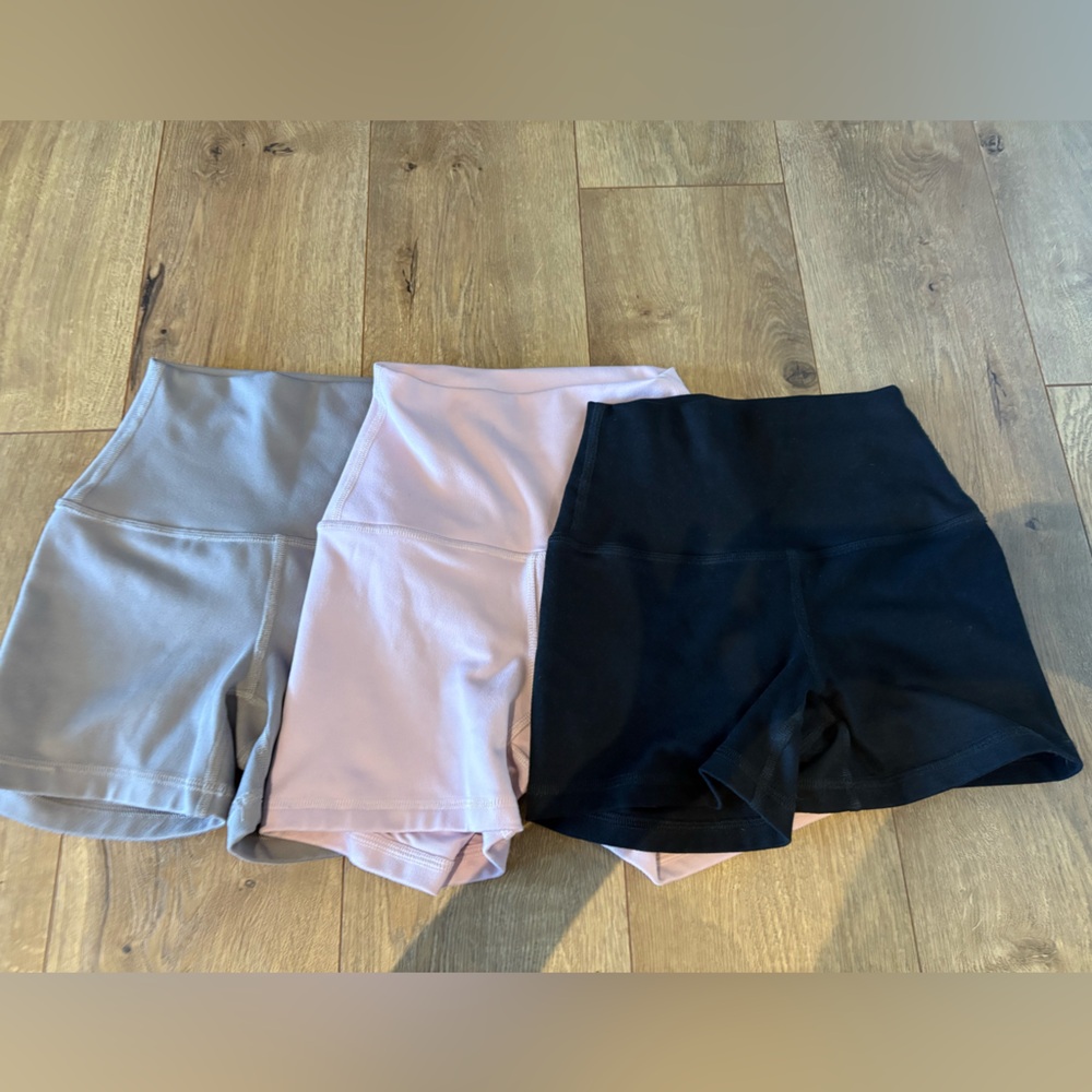 Gilly Hicks active recharge shortie 3 inches - bundle of 3 xxs